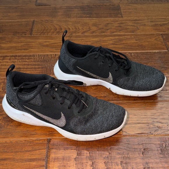 Nike Women's Flex Experience Run 10 Running Shoe, size 9.5 - Picture 3 of 9